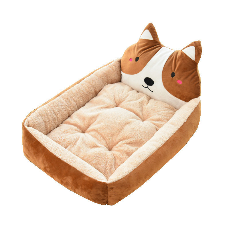 Grand lit molletonné pour accueillir animaux de compagnie.