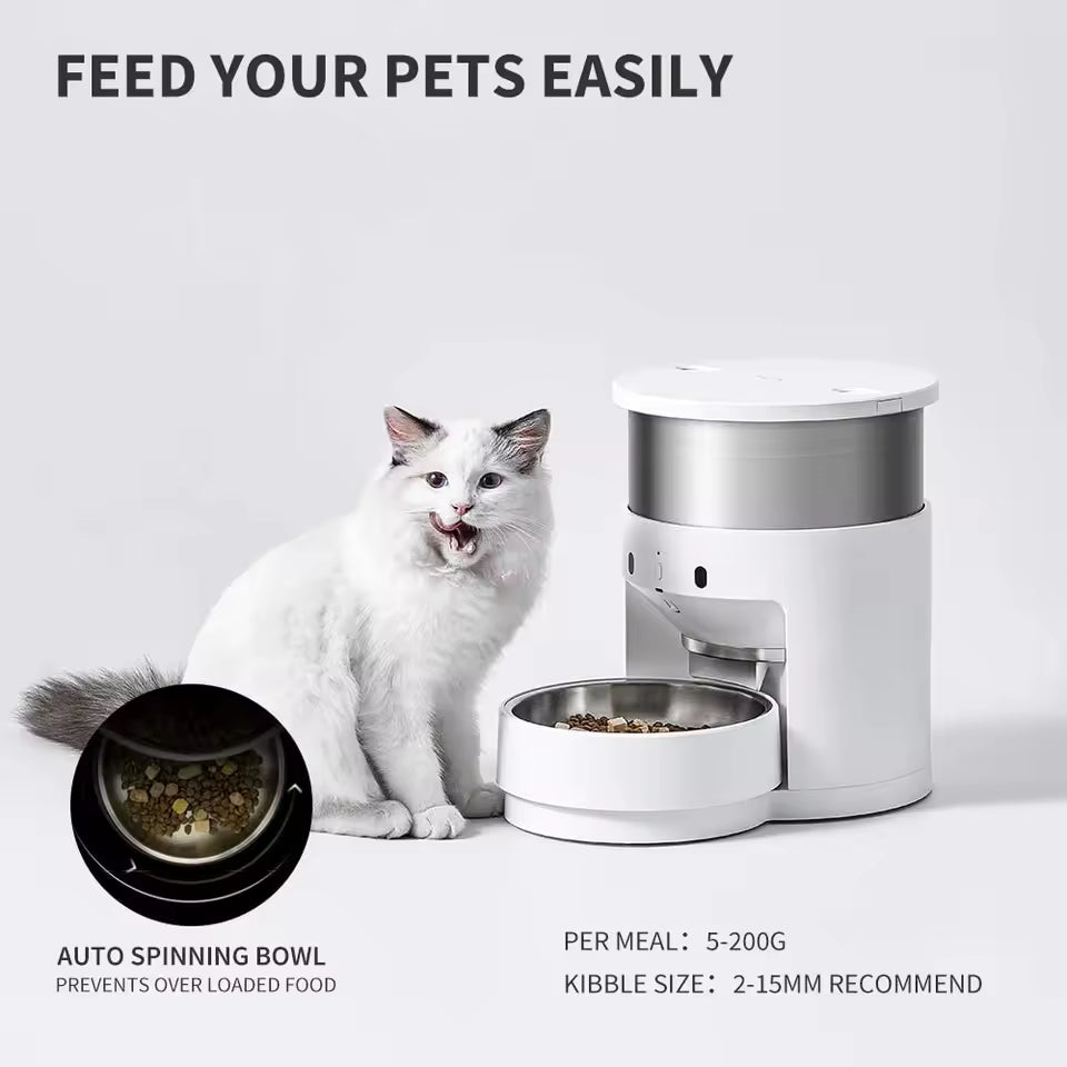 Distributeur automatique intelligent de croquettes pour animaux.