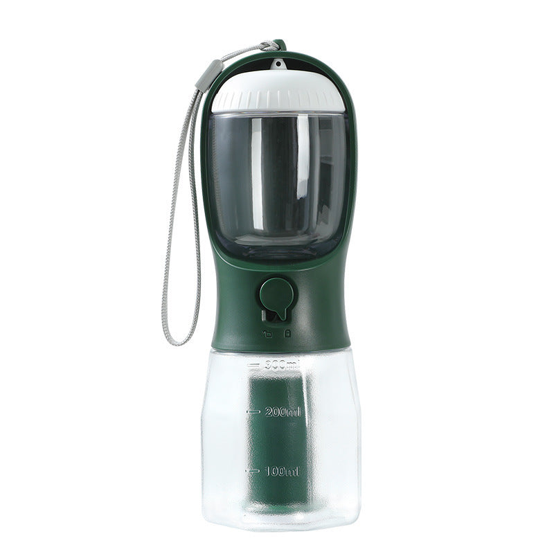 Croquettes, tasse à eau pour chien et sac poubelle : 3 en 1 !