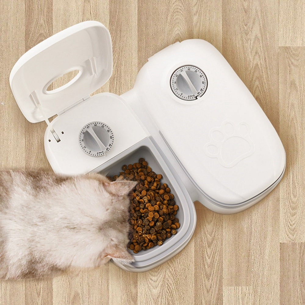 Distributeur de nourriture avec minuteur intelligent pour chiens et chats.